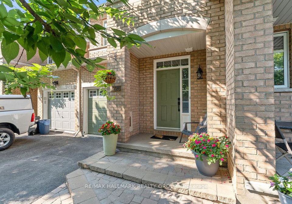 920-schooner-crescent-ottawa-ontario-x12347177