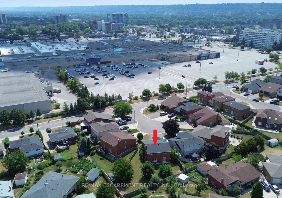 3-lord-court-hamilton-ontario-x12347241
