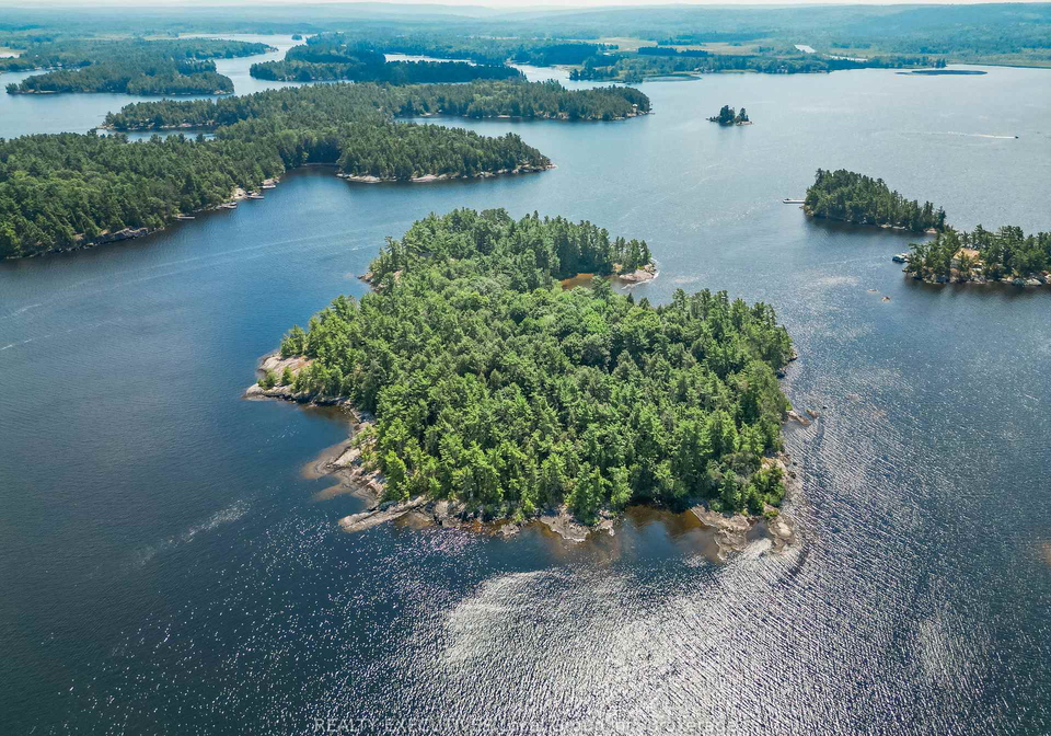 1-richardson-island-nipissing-ontario-x12347324