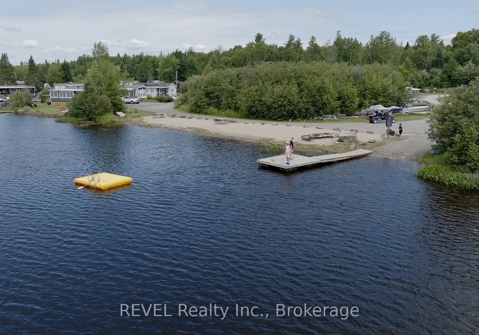 85-hutchinson-beach-road-huntsville-ontario-x12347400