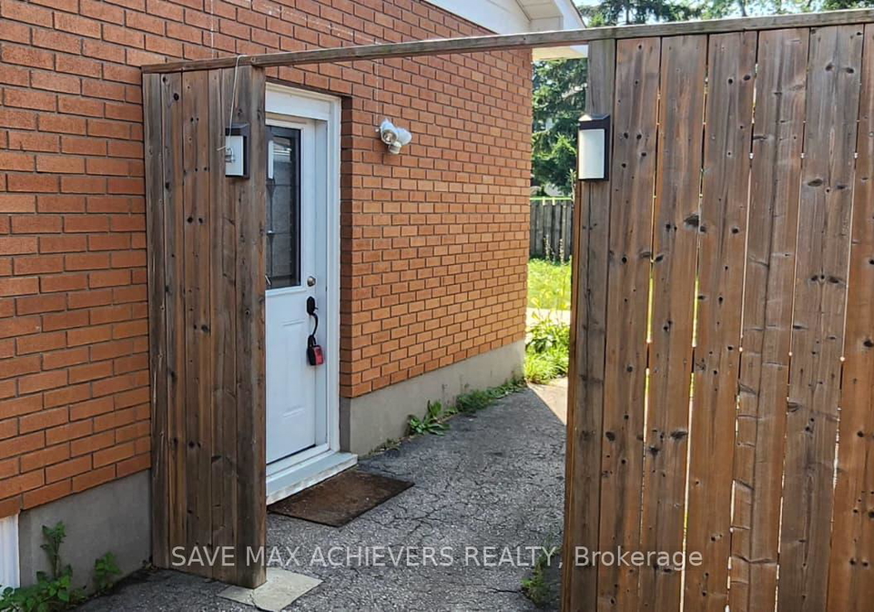 176-wellesley-crescent-london-east-ontario-x12347584