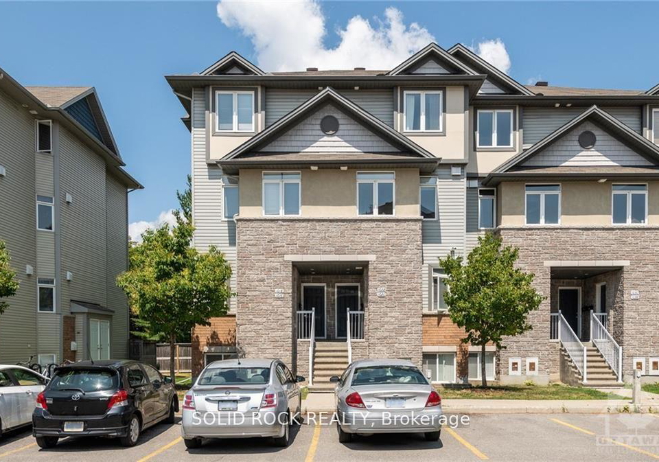 1022-redtail-private-ottawa-ontario-x12347704