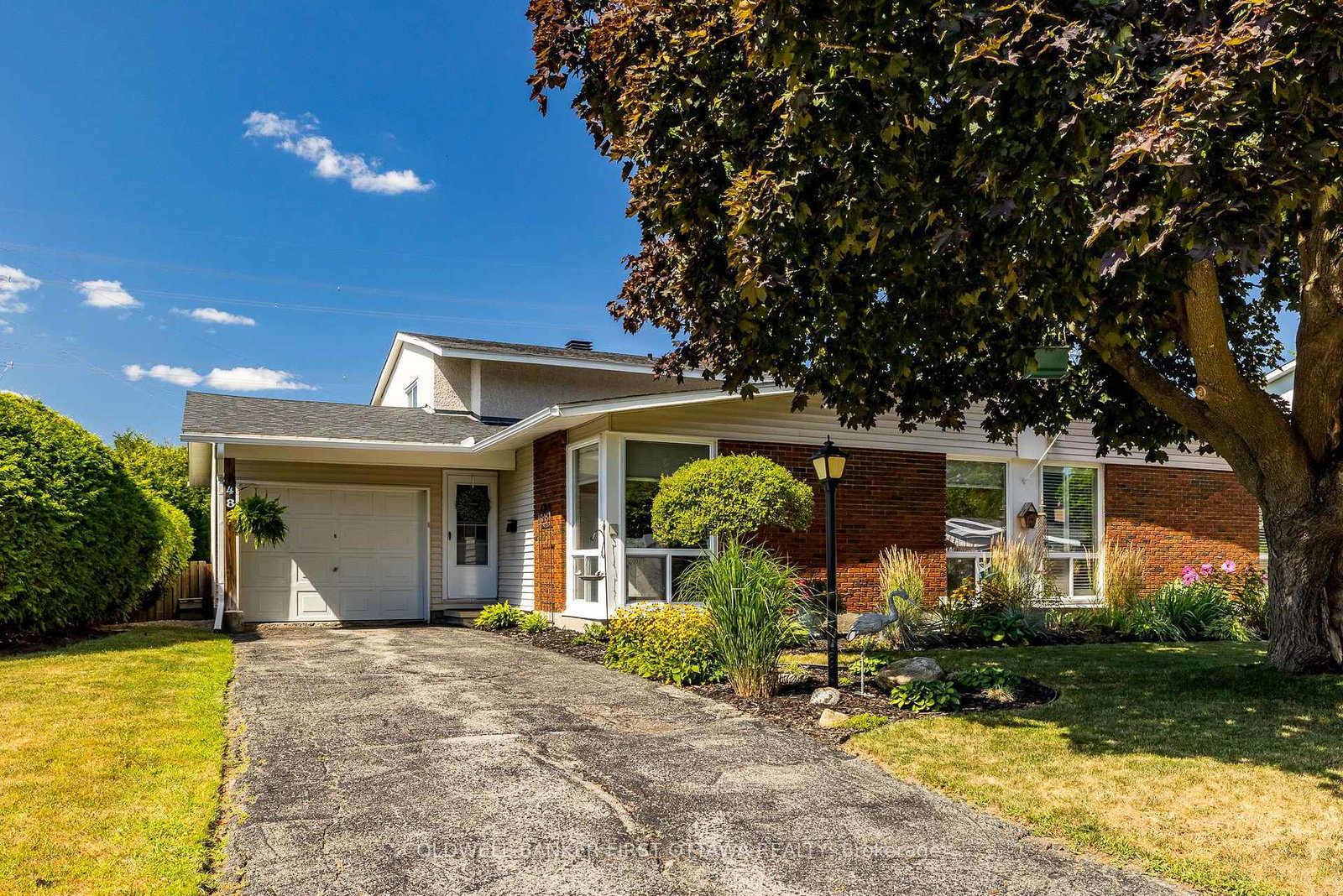 48-downsview-crescent-ottawa-ontario-x12348357