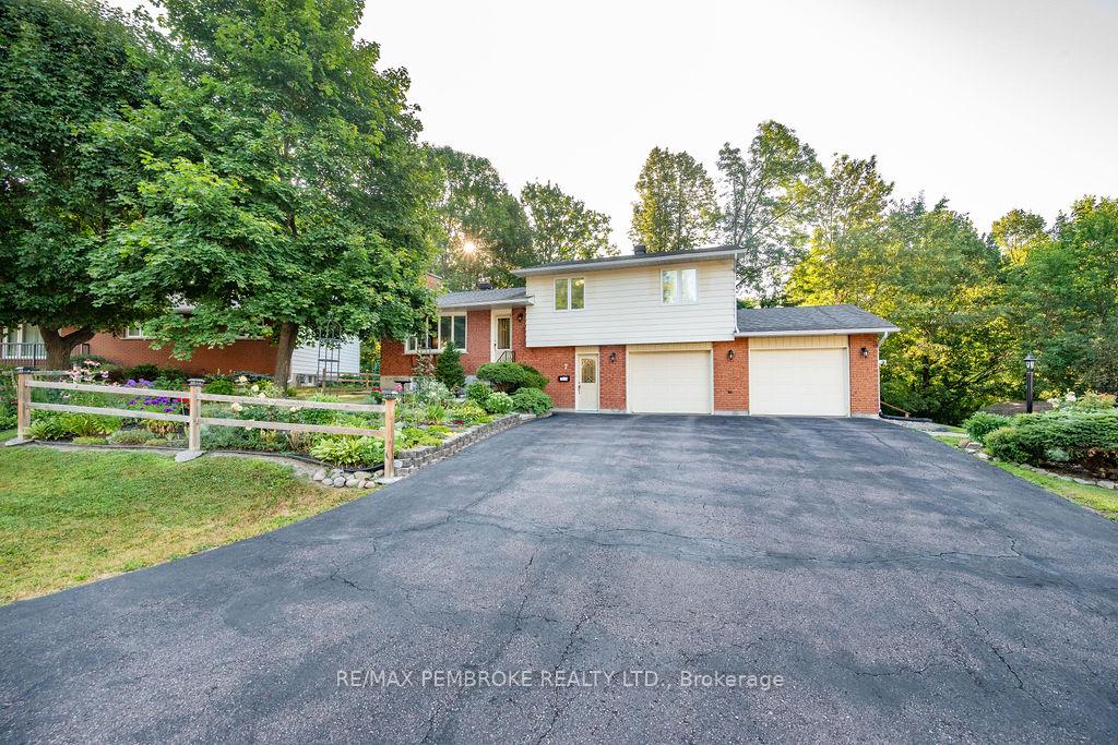 7-indian-court-laurentian-valley-ontario-x12348392