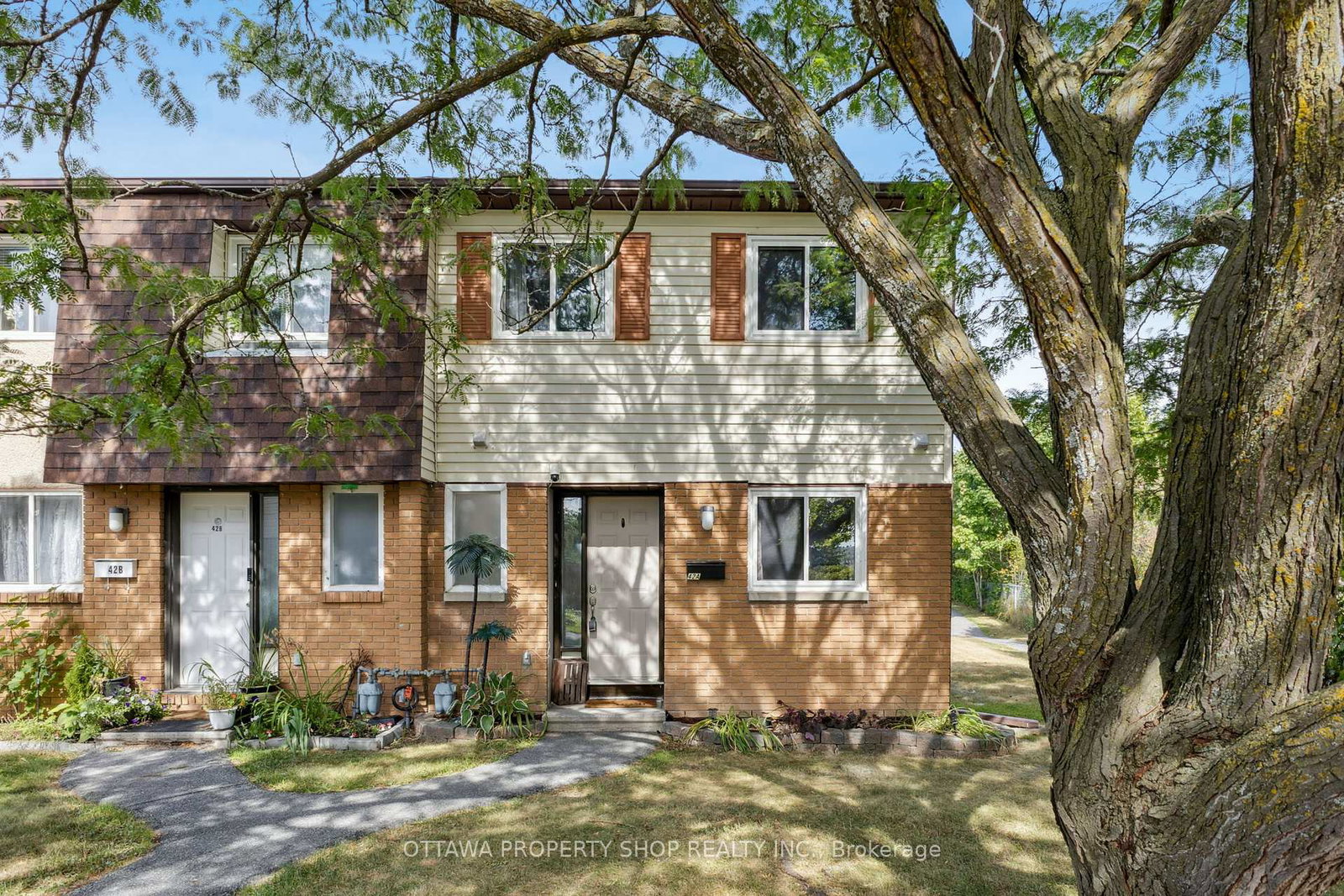42a-woodvale-green-ottawa-ontario-x12348456