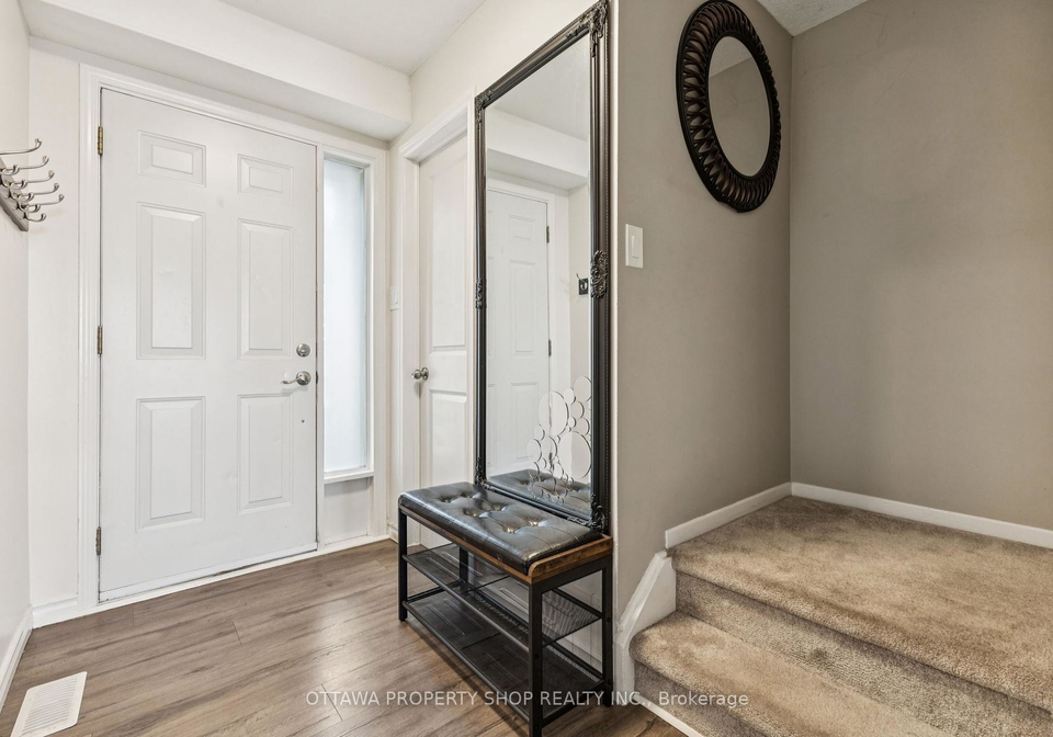 42a-woodvale-green-ottawa-ontario-x12348456