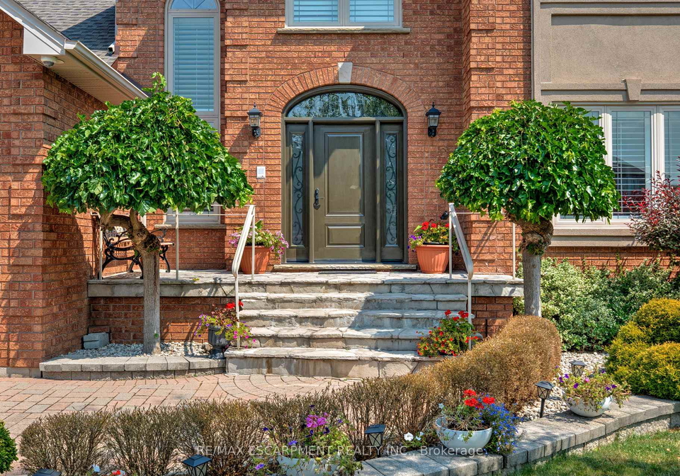 6-embassy-drive-hamilton-ontario-x12348693