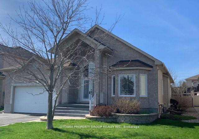 36-de-la-rive-drive-russell-ontario-x12348760
