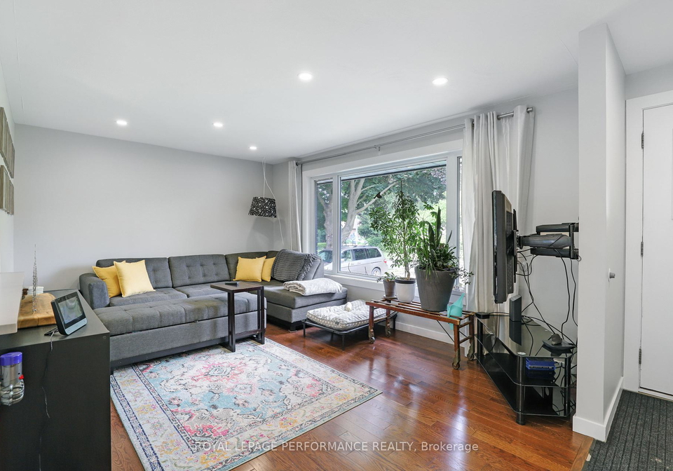 926-charleswood-avenue-ottawa-ontario-x12349147