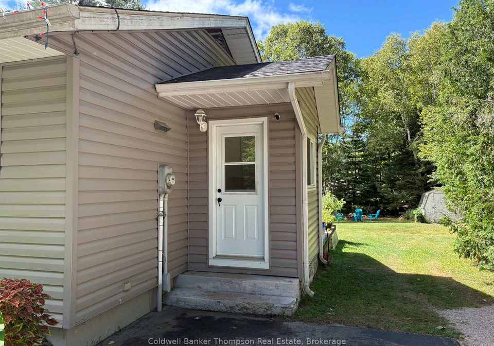 200-albert-street-n-strong-ontario-x12349675