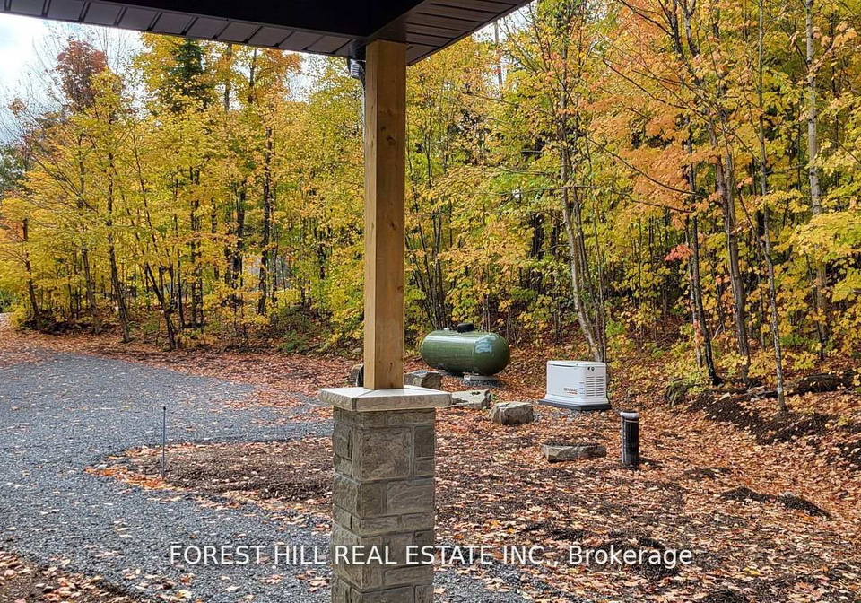 1008-ridgeline-drive-lake-of-bays-ontario-x12350047
