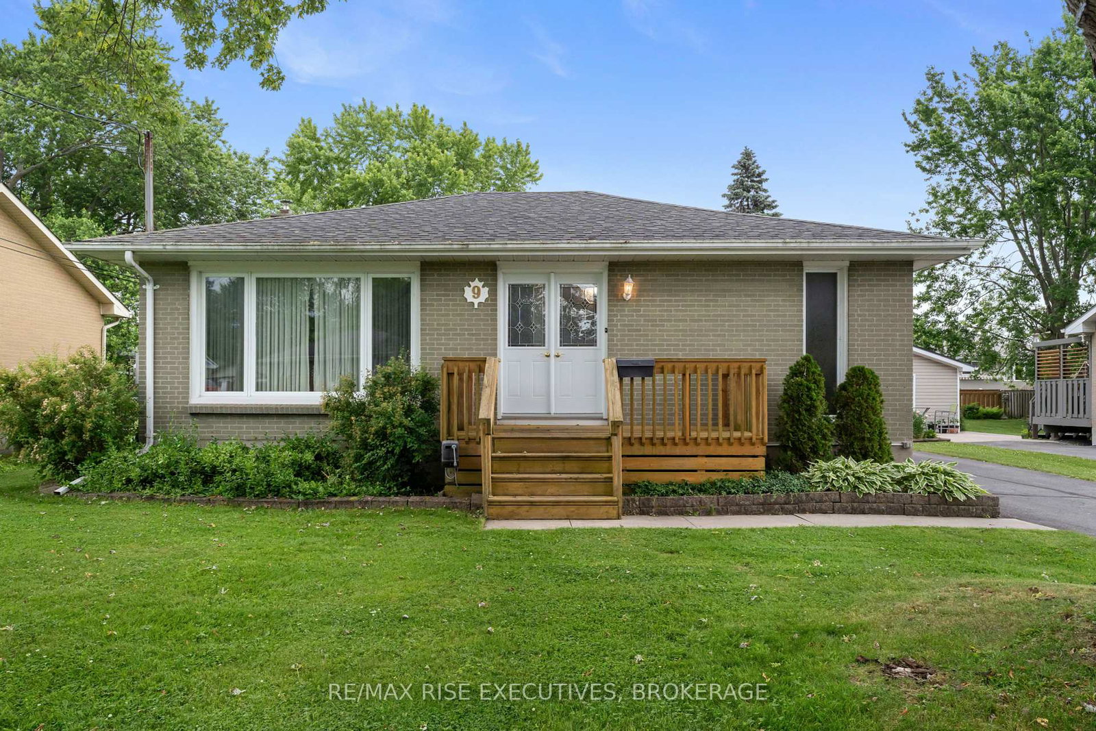 9-henry-crescent-loyalist-ontario-x12350490