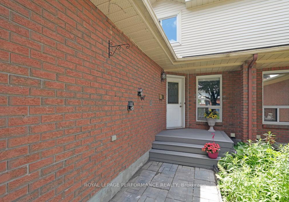1416-caravel-crescent-ottawa-ontario-x12350513