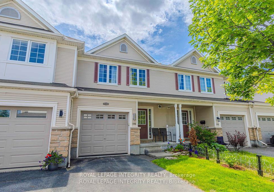 336-quetico-private-ottawa-ontario-x12350652