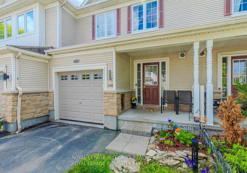 336-quetico-private-ottawa-ontario-x12350652