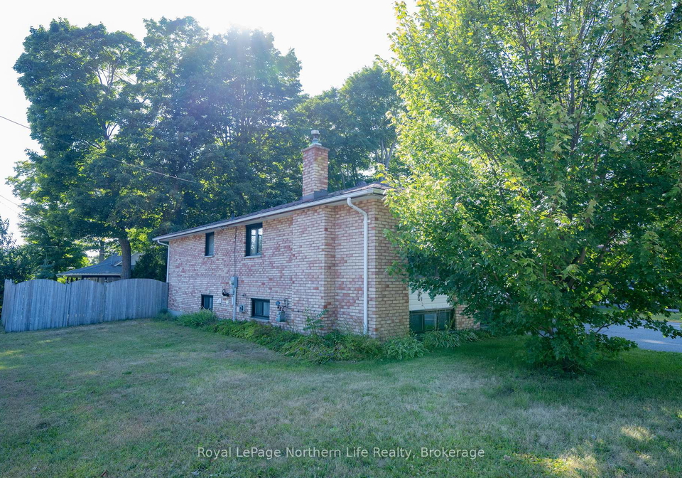195-pearce-street-north-bay-ontario-x12350866