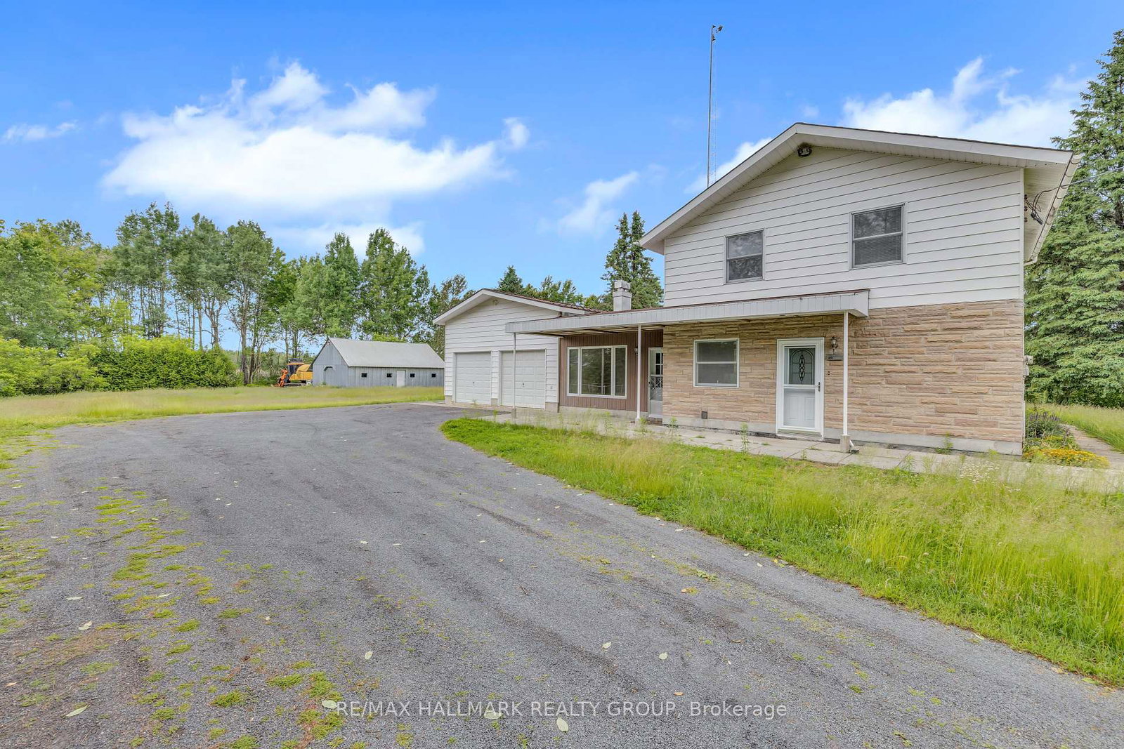 2551-russland-road-ottawa-ontario-x12351004