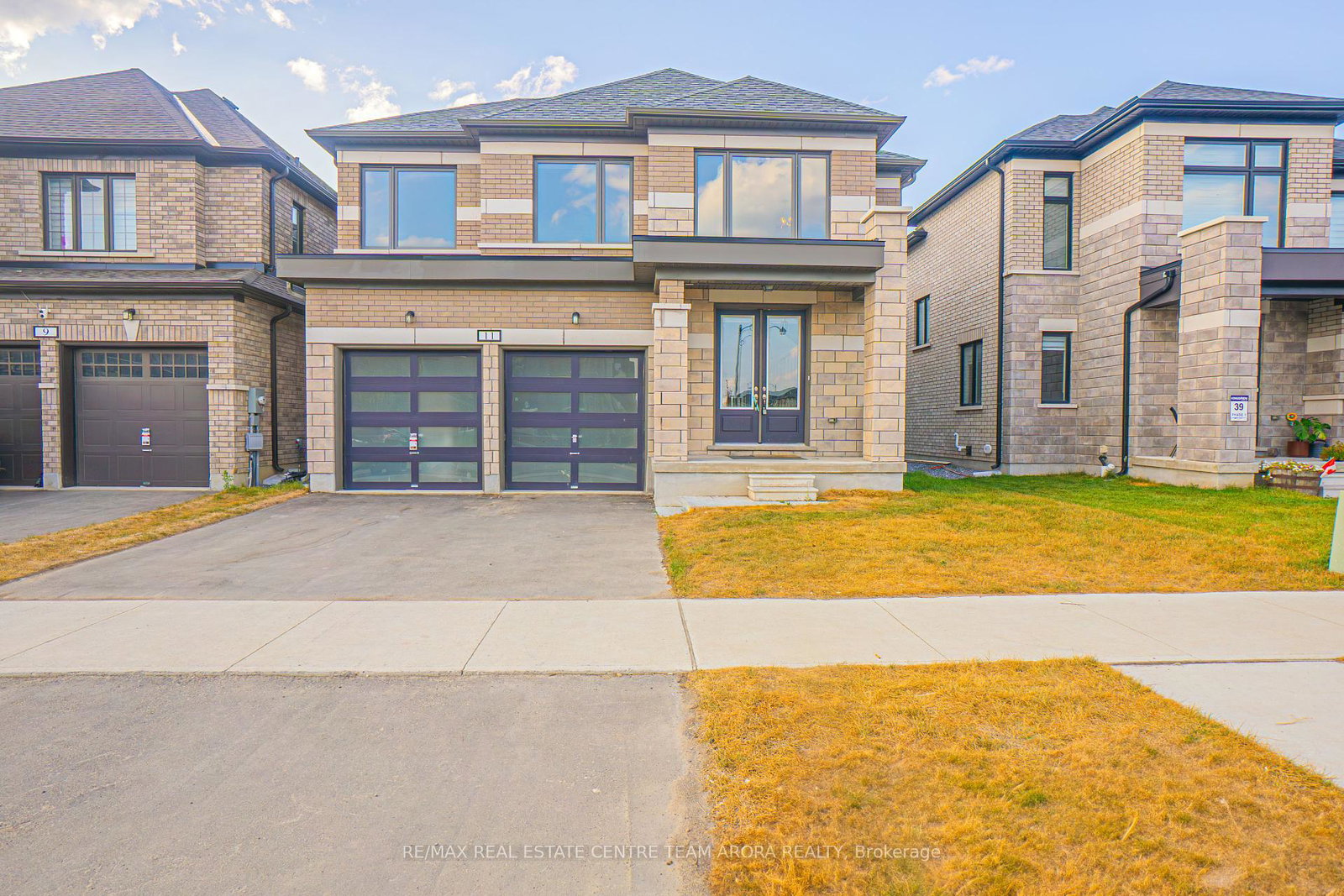 11-oneill-street-kawartha-lakes-ontario-x12351292