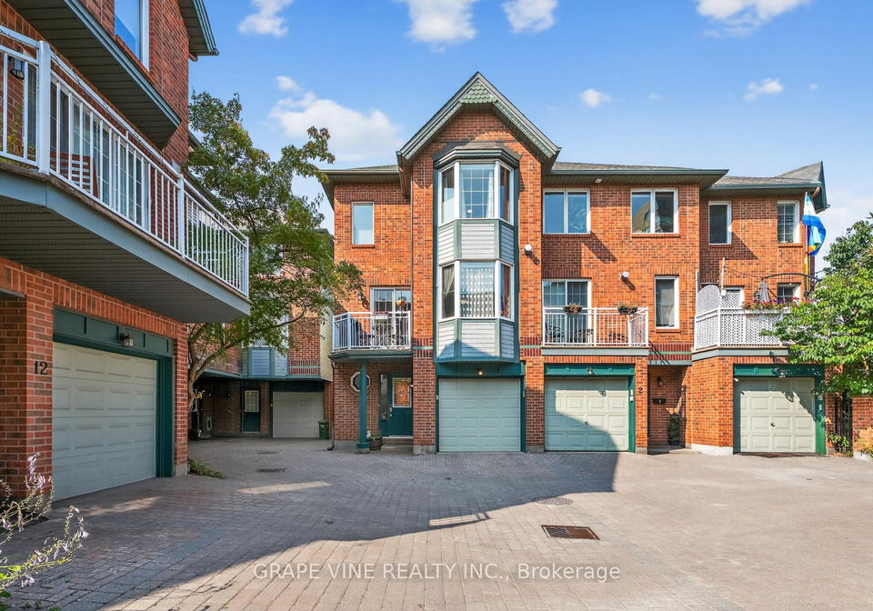 4-radstock-private-ottawa-ontario-x12351325