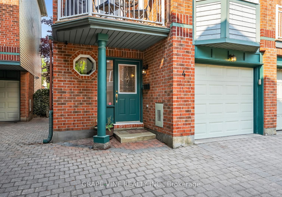 4-radstock-private-ottawa-ontario-x12351325