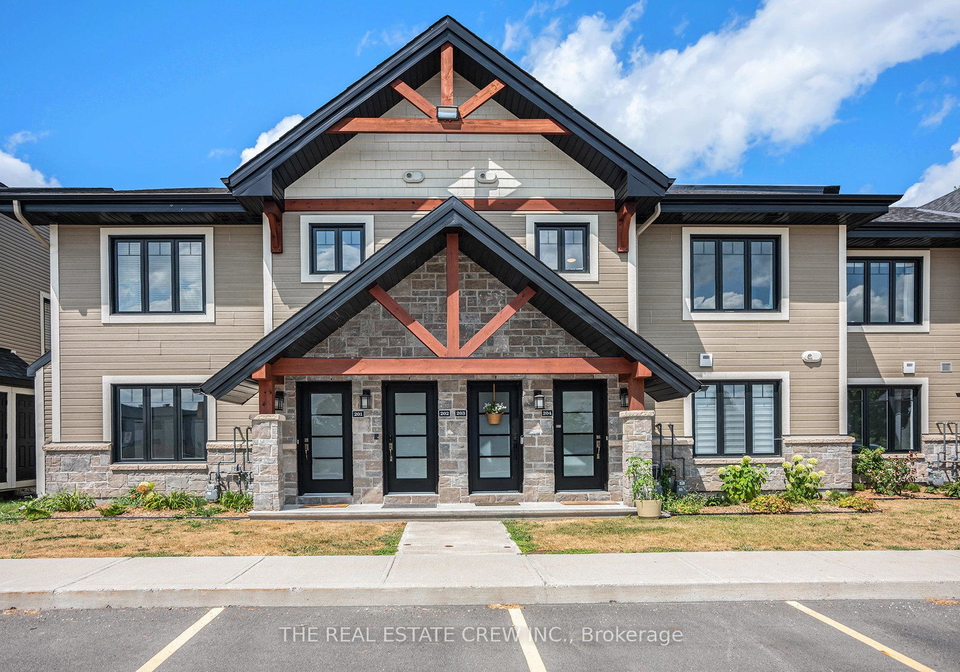 83-st-moritz-trail-n-russell-ontario-x12351350