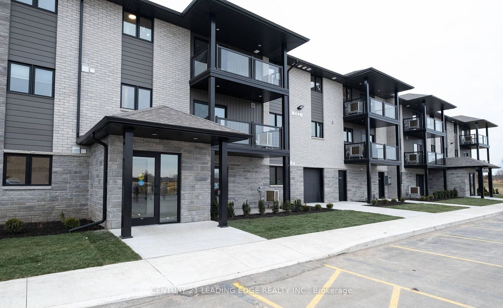 30-hillside-meadow-drive-quinte-west-ontario-x12351546