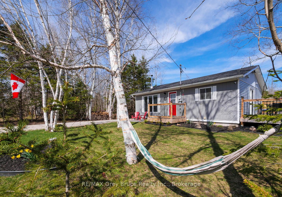 137-maple-drive-northern-bruce-peninsula-ontario-x12351853