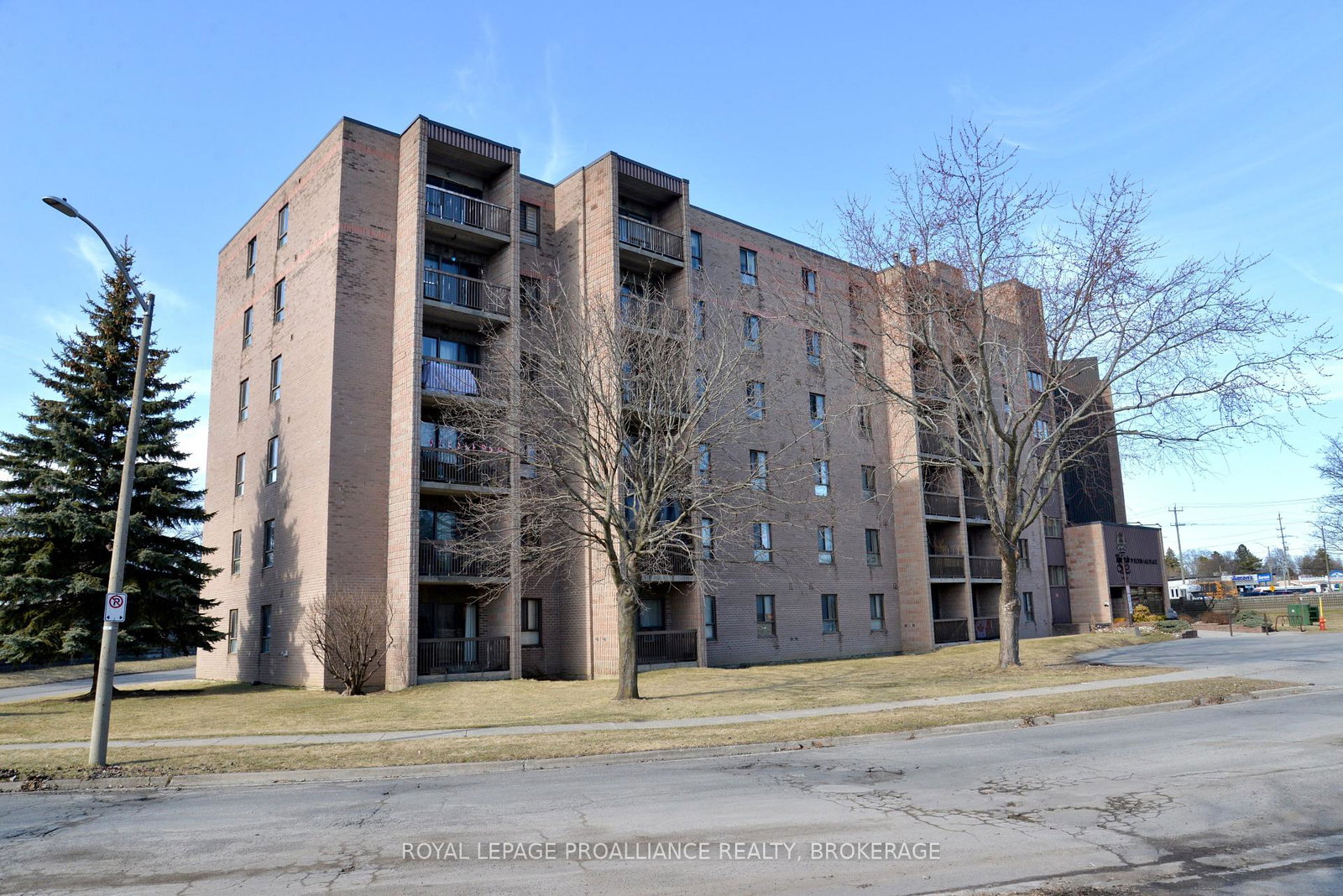 17-eldon-hall-place-kingston-ontario-x12351883