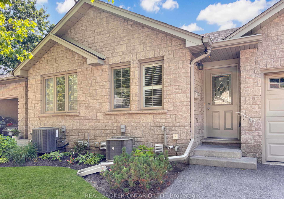 stratford-terrace-brantford-ontario-x12351902