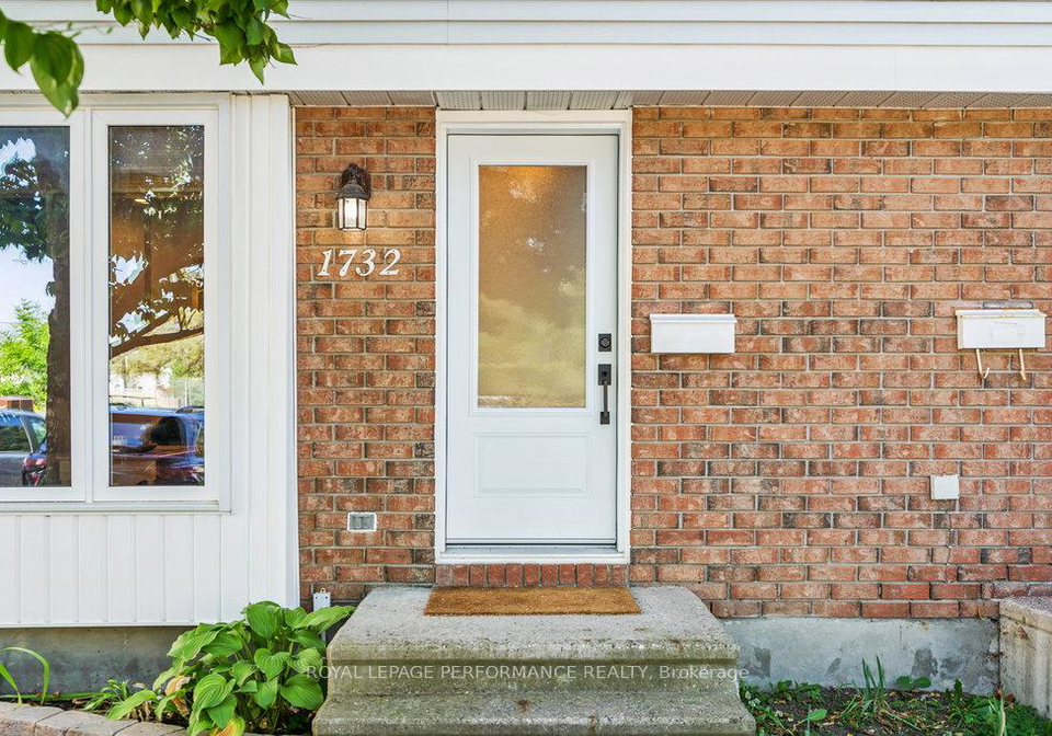 1732-shamandura-lane-ottawa-ontario-x12351925