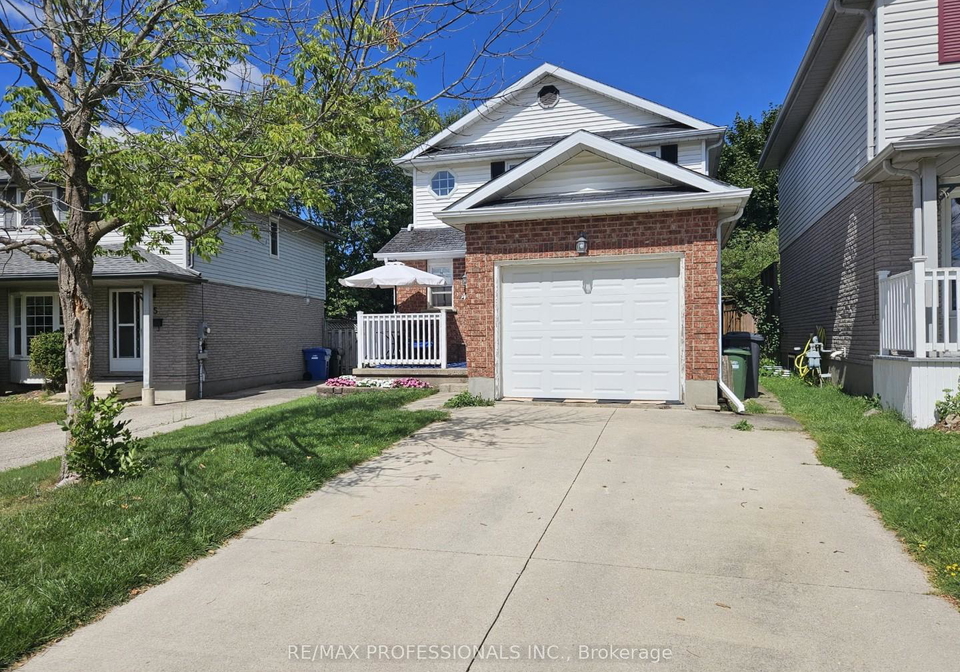43-moss-place-guelph-ontario-x12352076