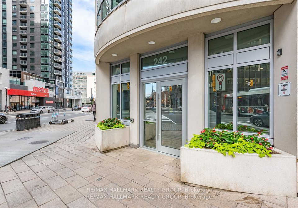242-rideau-street-ottawa-ontario-x12352142