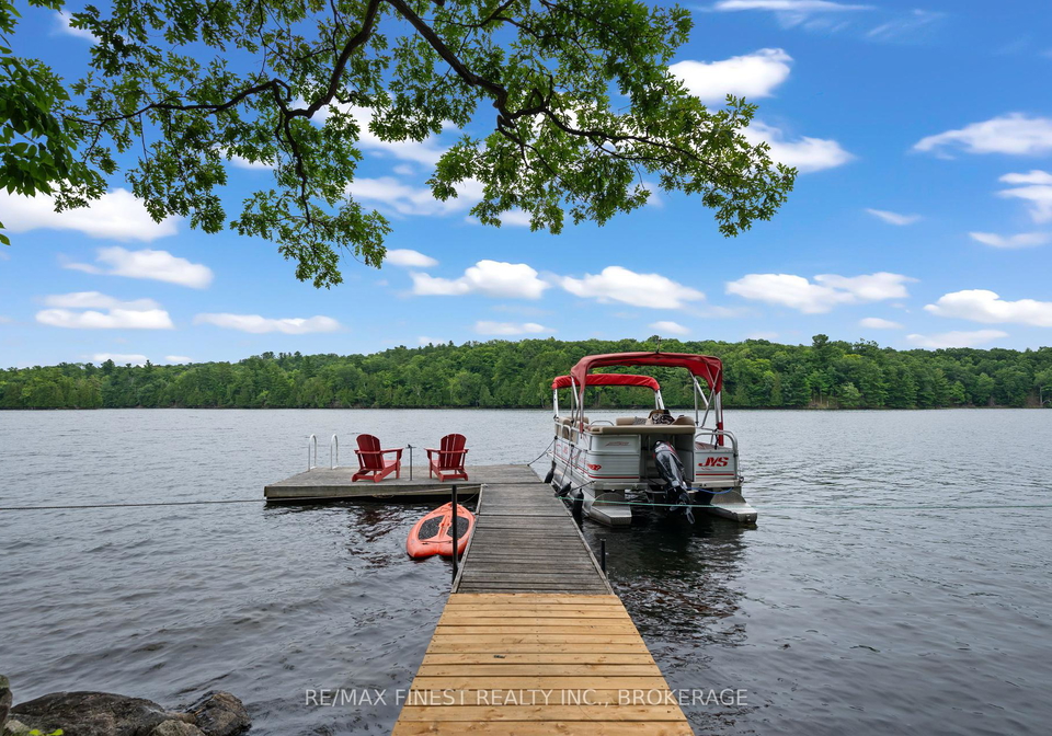 8884-canoe-lake-road-frontenac-ontario-x12352255