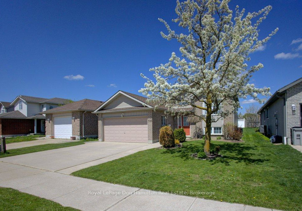 725-kincaid-street-north-perth-ontario-x12352302