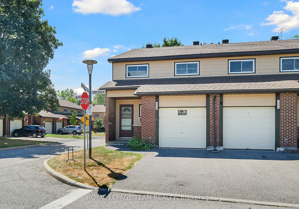 2200-orient-park-drive-ottawa-ontario-x12352833