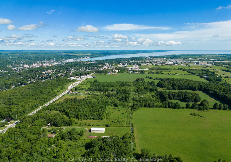 318143-6-10-meaford-ontario-x12352867