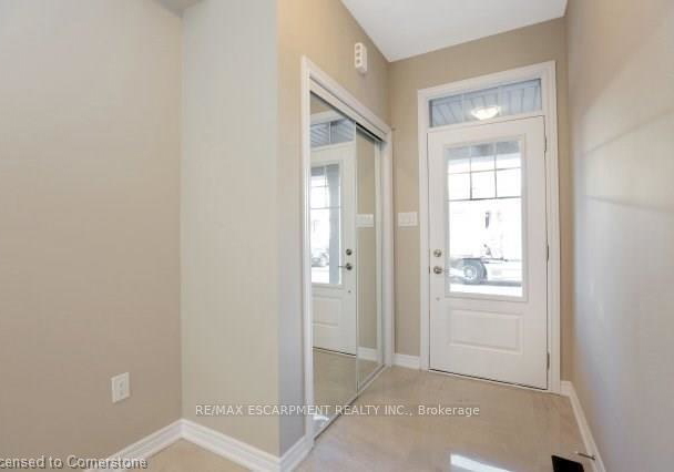 21-walters-lane-grimsby-ontario-x12353093