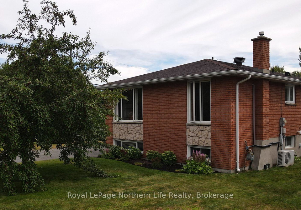 132-levis-street-west-nipissing-ontario-x12353153