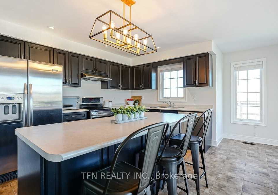 15-mcphail-place-hamilton-ontario-x12353168