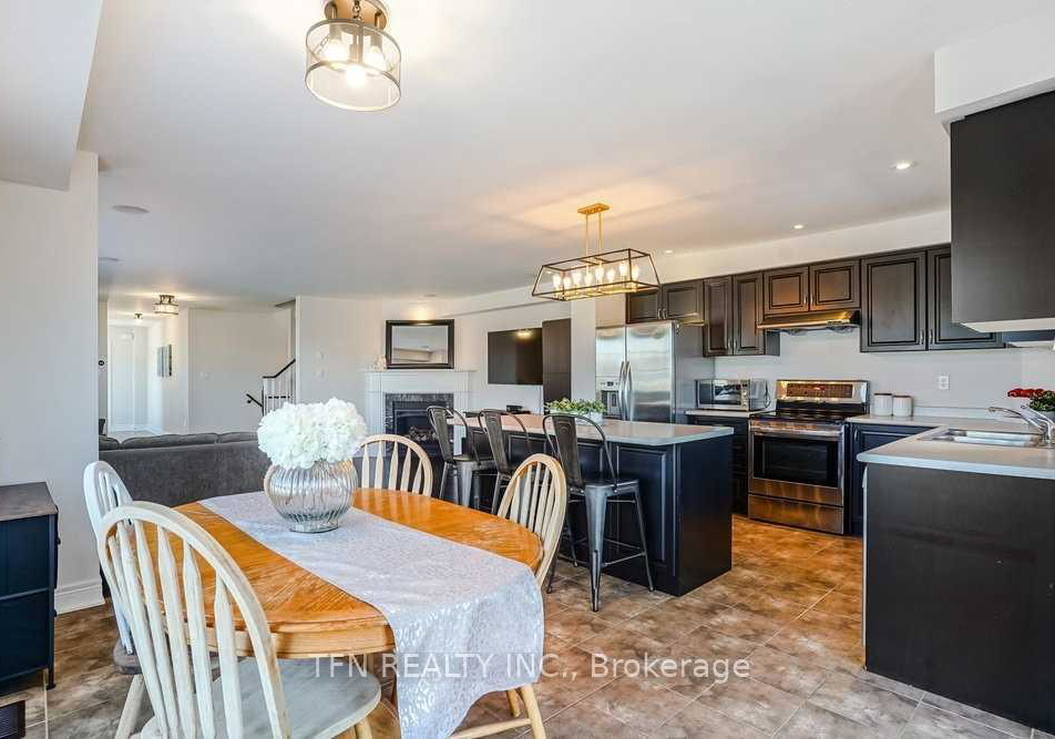 15-mcphail-place-hamilton-ontario-x12353168