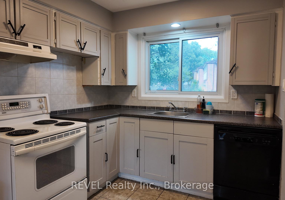 25-linfield-drive-st-catharines-ontario-x12353602