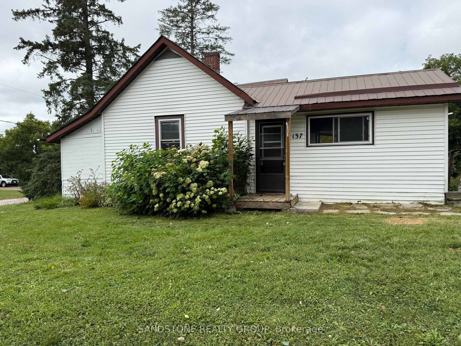 137-simpson-street-burks-falls-ontario-x12353675