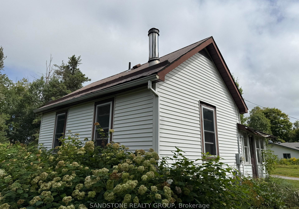 137-simpson-street-burks-falls-ontario-x12353675