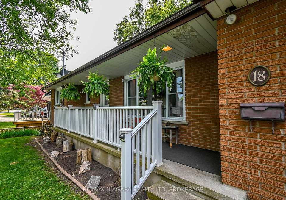 18-oakridge-crescent-port-colborne-ontario-x12354108