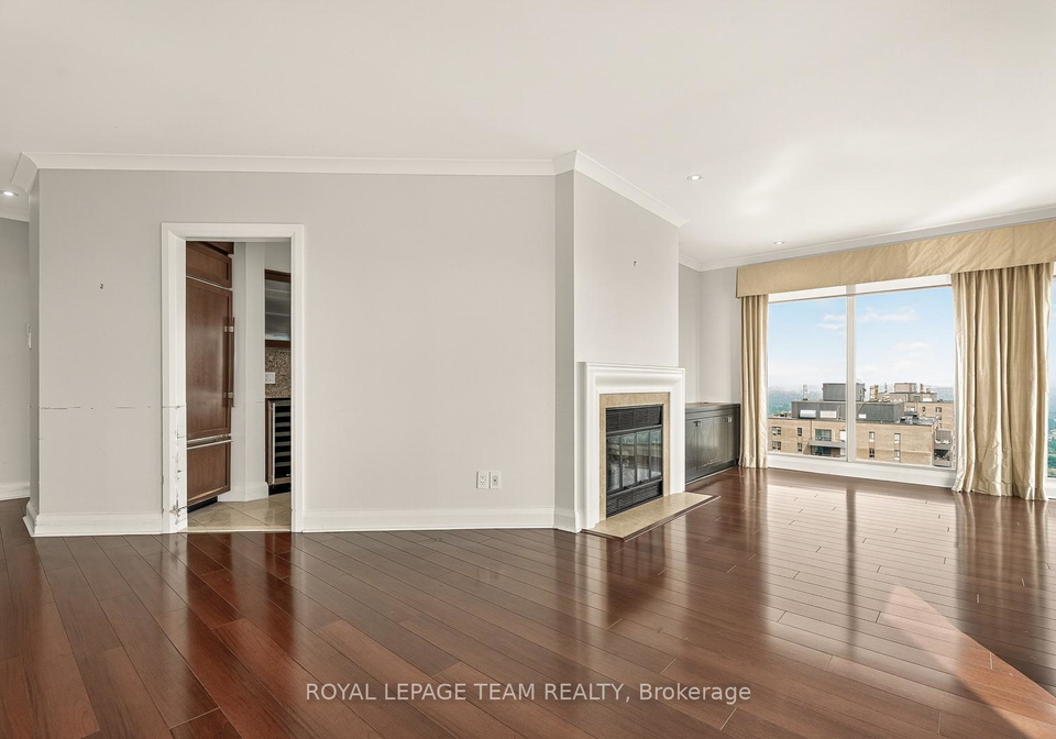545-st-laurent-boulevard-ottawa-ontario-x12354131