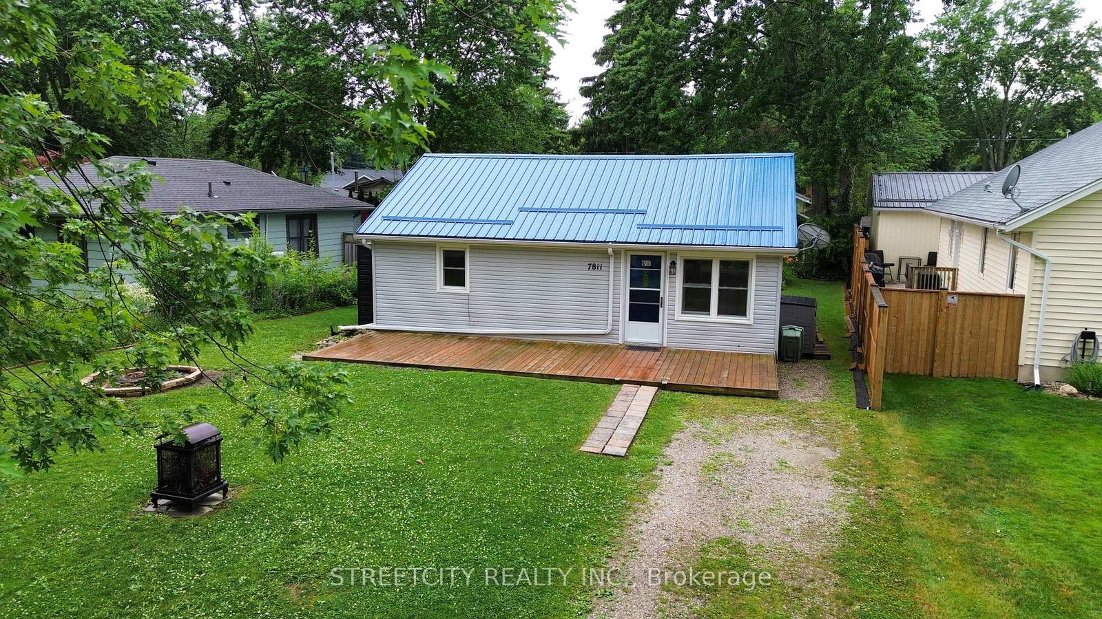 7811-ken-street-plympton-wyoming-ontario-x12354349