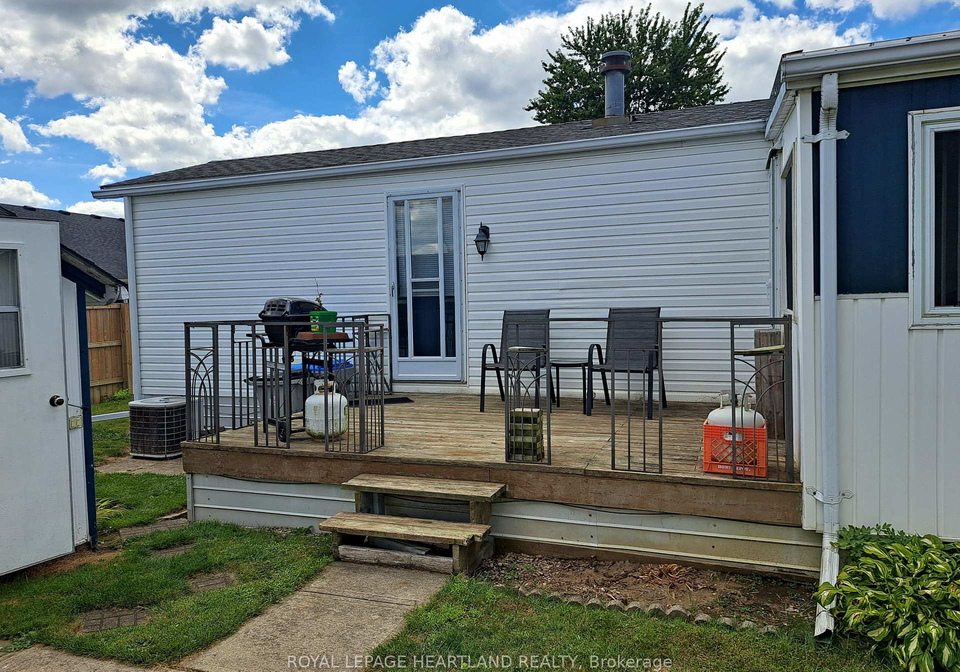 45-kalisch-avenue-south-huron-ontario-x12354368