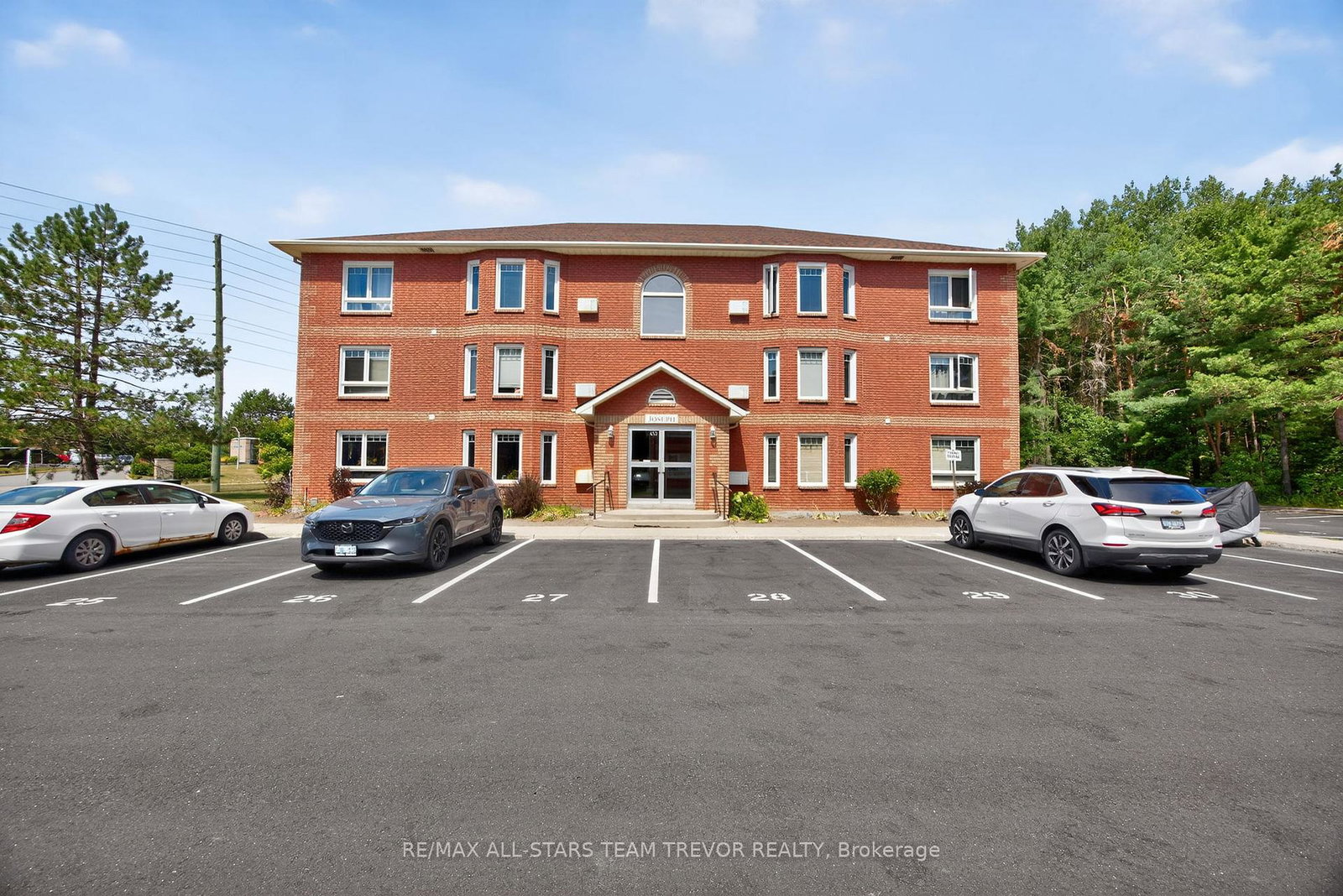 653-cedar-lane-bracebridge-ontario-x12354488