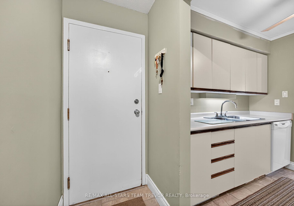 653-cedar-lane-bracebridge-ontario-x12354488