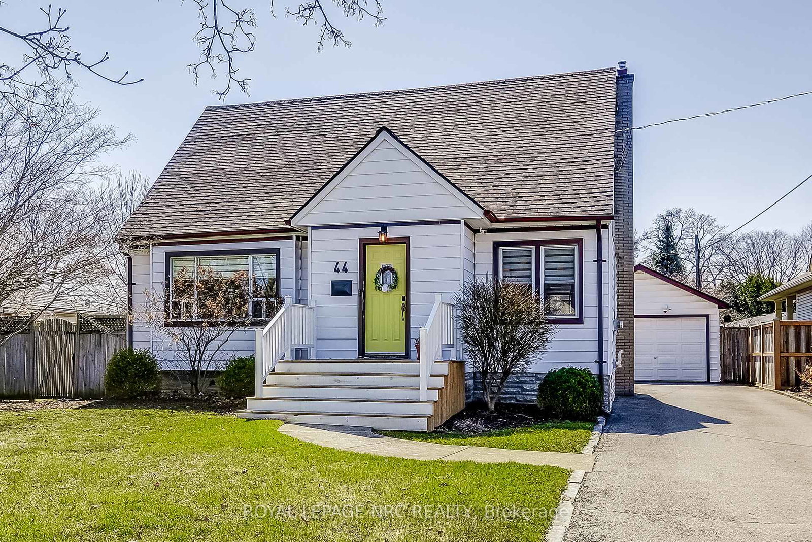44-windsor-road-st-catharines-ontario-x12354537